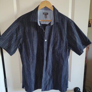 Van Heusen Designer Short Sleeve Men's never-tuck shirt